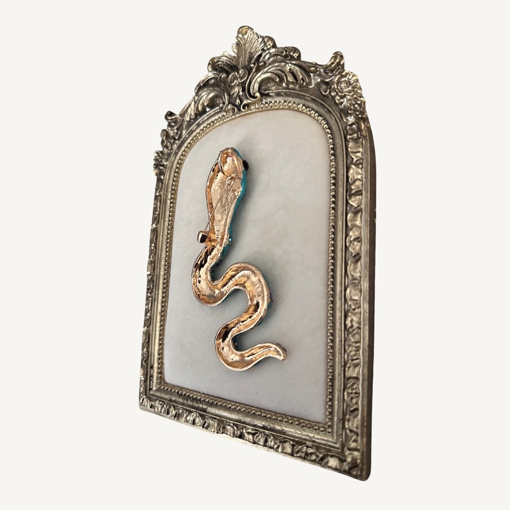 Enamel Snake Pendant / Brooch with Crystal Accents - Picture 4 of 6